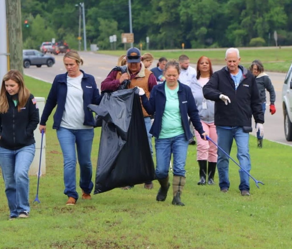 Haynesville litter cleanup